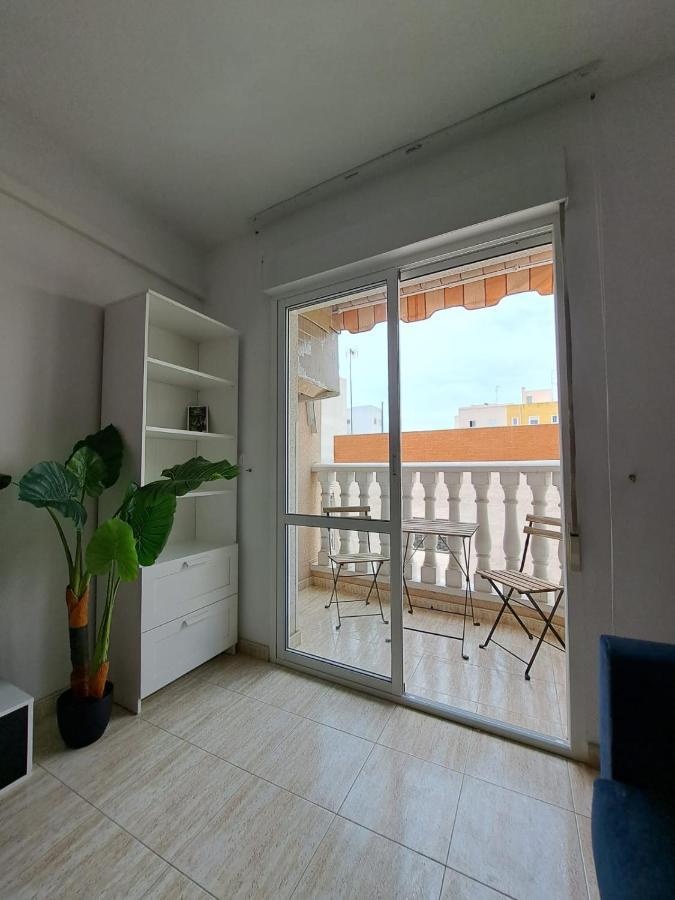 Apartamento Margarita Torrevieja Bagian luar foto